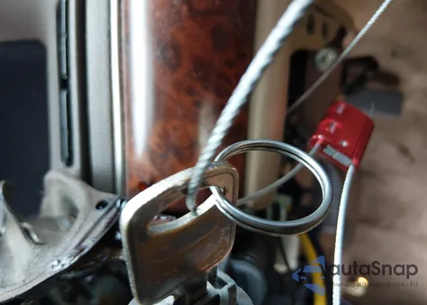 1997 Mercury Grand Marquis Ls z USA, uszkodzony, nr VIN 2MELM75W2VX639723